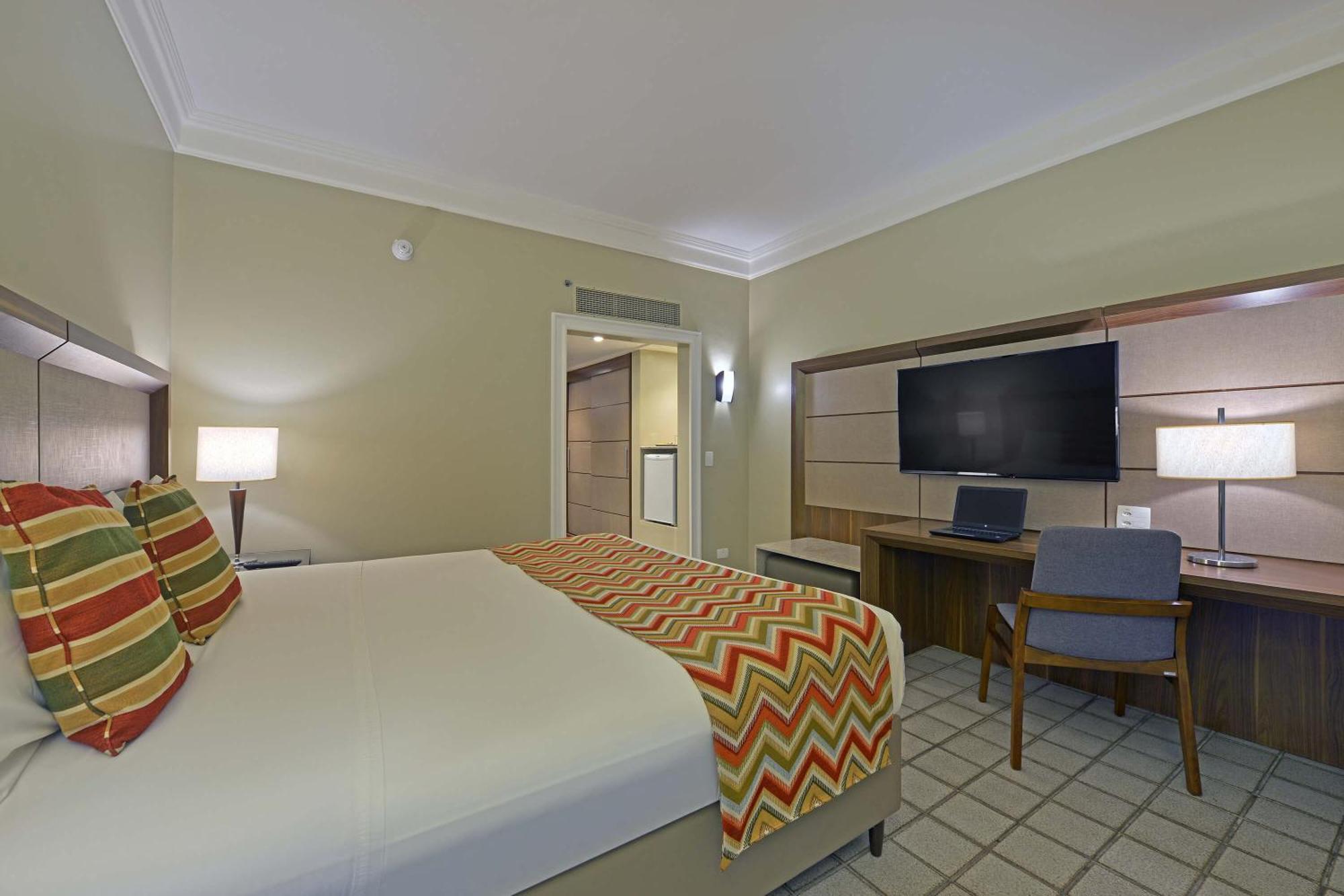 Hotel Deville Prime Salvador Exterior foto A typical room at the Hilton San Francisco