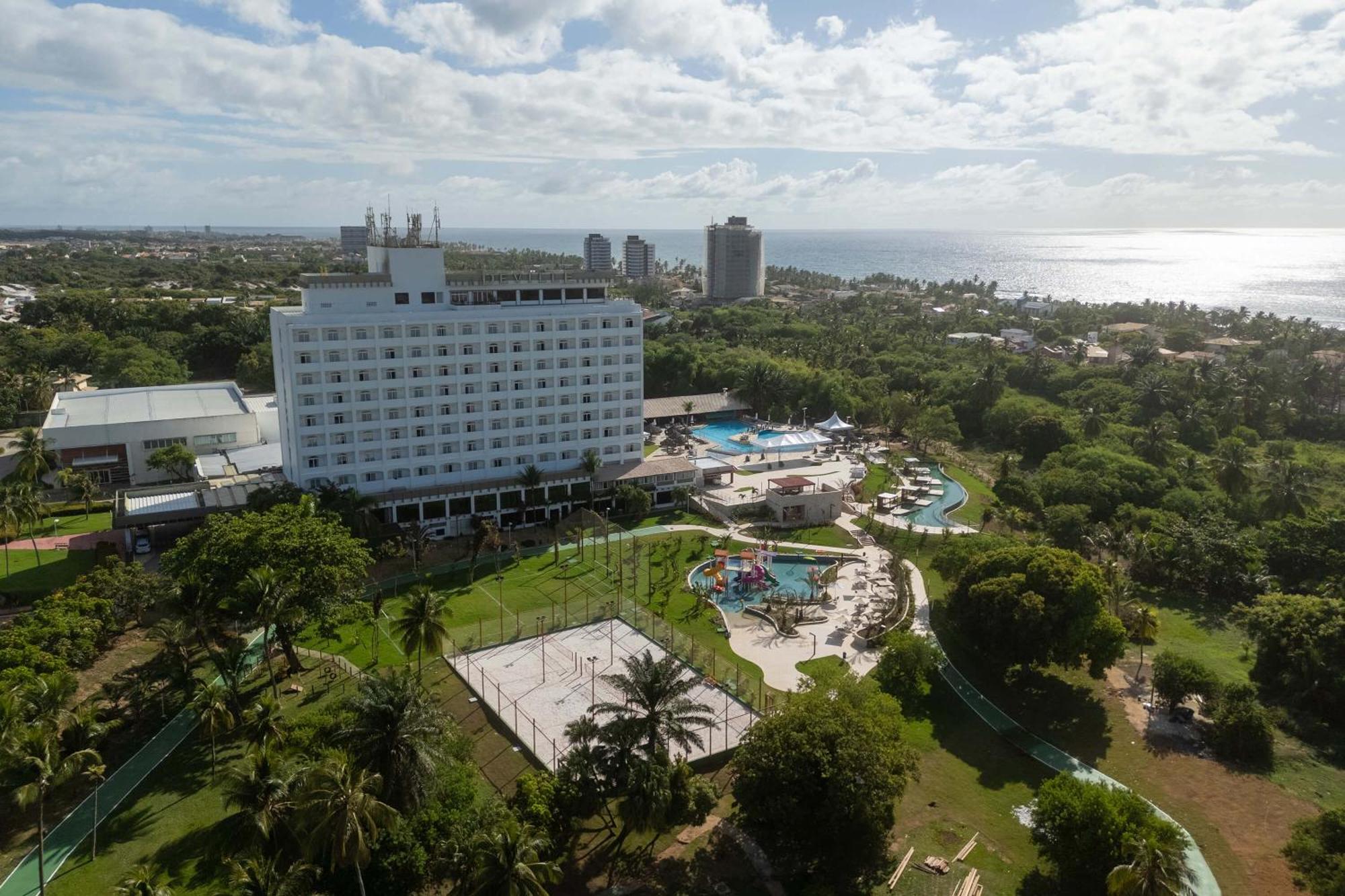 Hotel Deville Prime Salvador Exterior foto Aerial view of the hotel