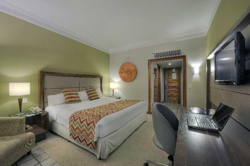 Hotel Deville Prime Salvador Exterior foto A room at the hotel